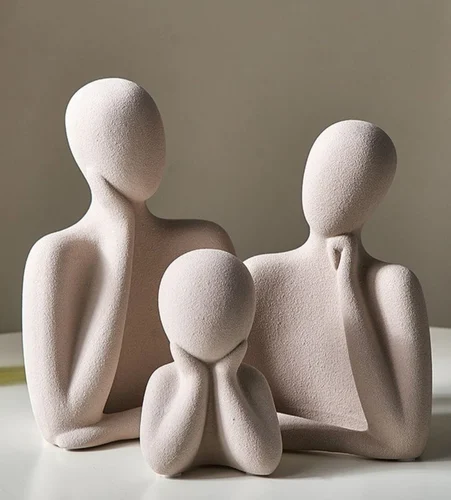 Papier Mâché Family Showpiece Set